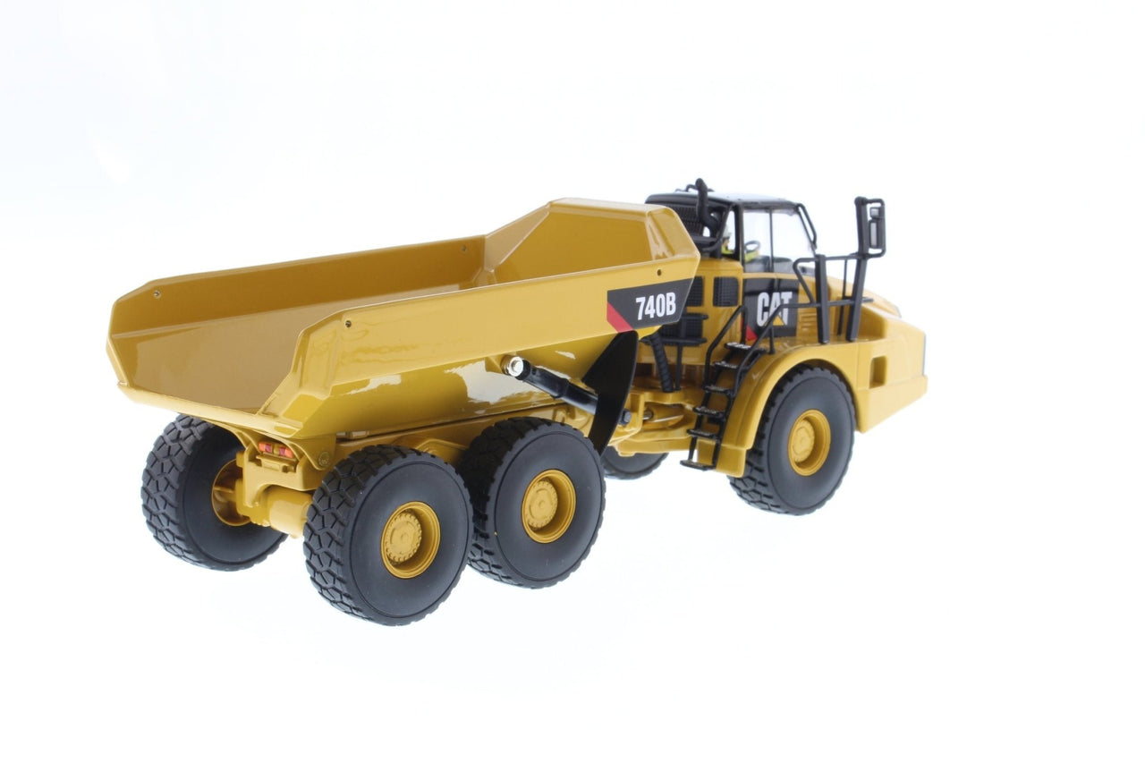 85501C Caterpillar 740B Articulated Truck 1:50 Scale (Discontinued Model)