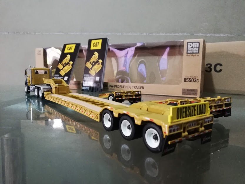 85503C Low Bed Caterpillar CT660 XL 120 Scale 1:50