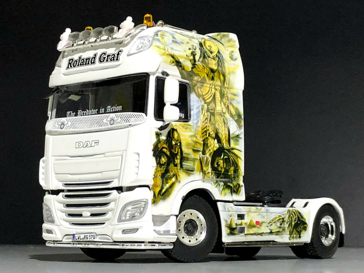 01-2469 Tracto DAF XF SSC Roland Graf Scale 1:50 (Discontinued Model)