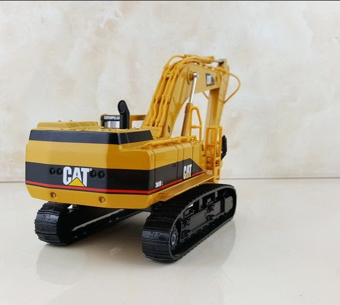 55058 Caterpillar 365BL Tracked Excavator Scale 1:50 (Discontinued Model)