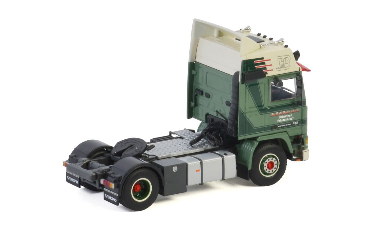 01-3292 वोल्वो एफ12 ट्रैक्टर ट्रक स्केल 1:50 (बंद मॉडल)