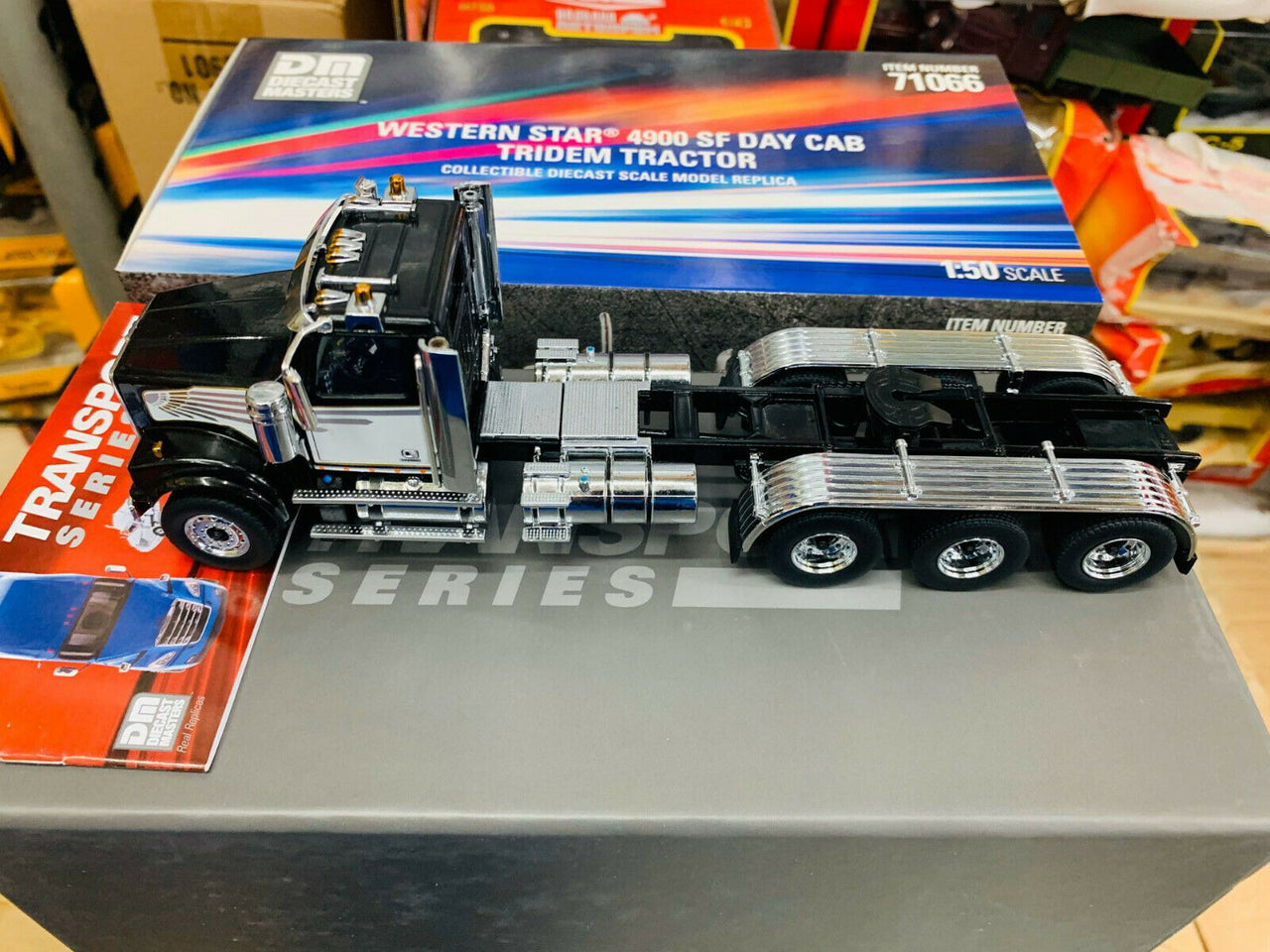 71066 Tractor Truck Western Star 4900 SF Day Cab Scale 1:50