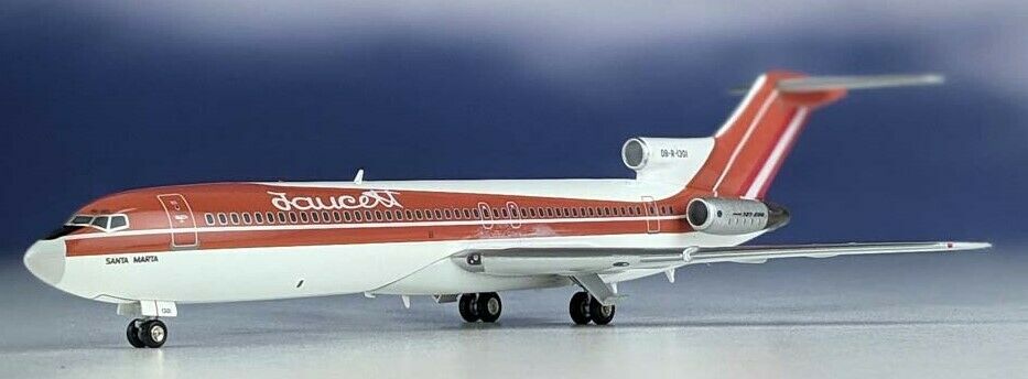 AV1307 Avión Comercial Boeing 727-200 Faucet Escala 1:200 - CAT SERVICE PERU S.A.C.