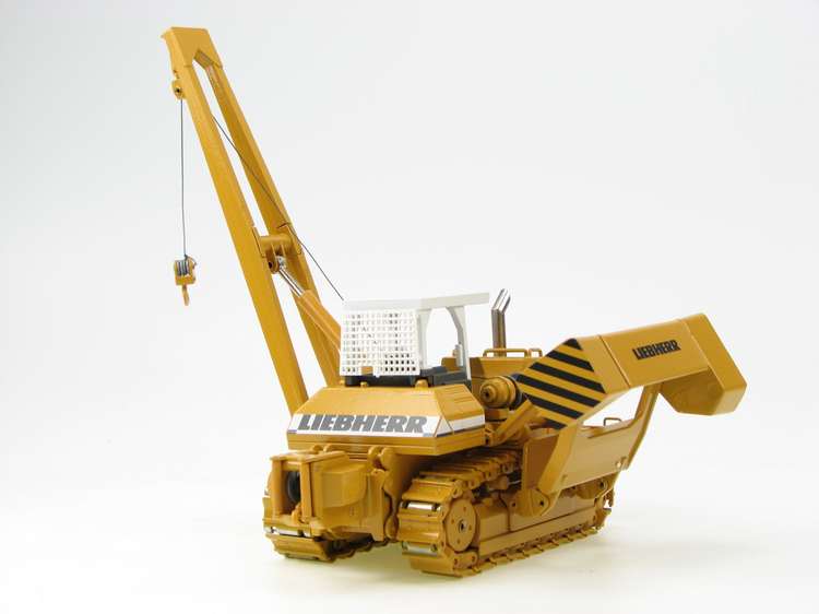 2807-0 Liebherr RL52 Pipe Laying Tractor Scale 1:50 (Discontinued Model)