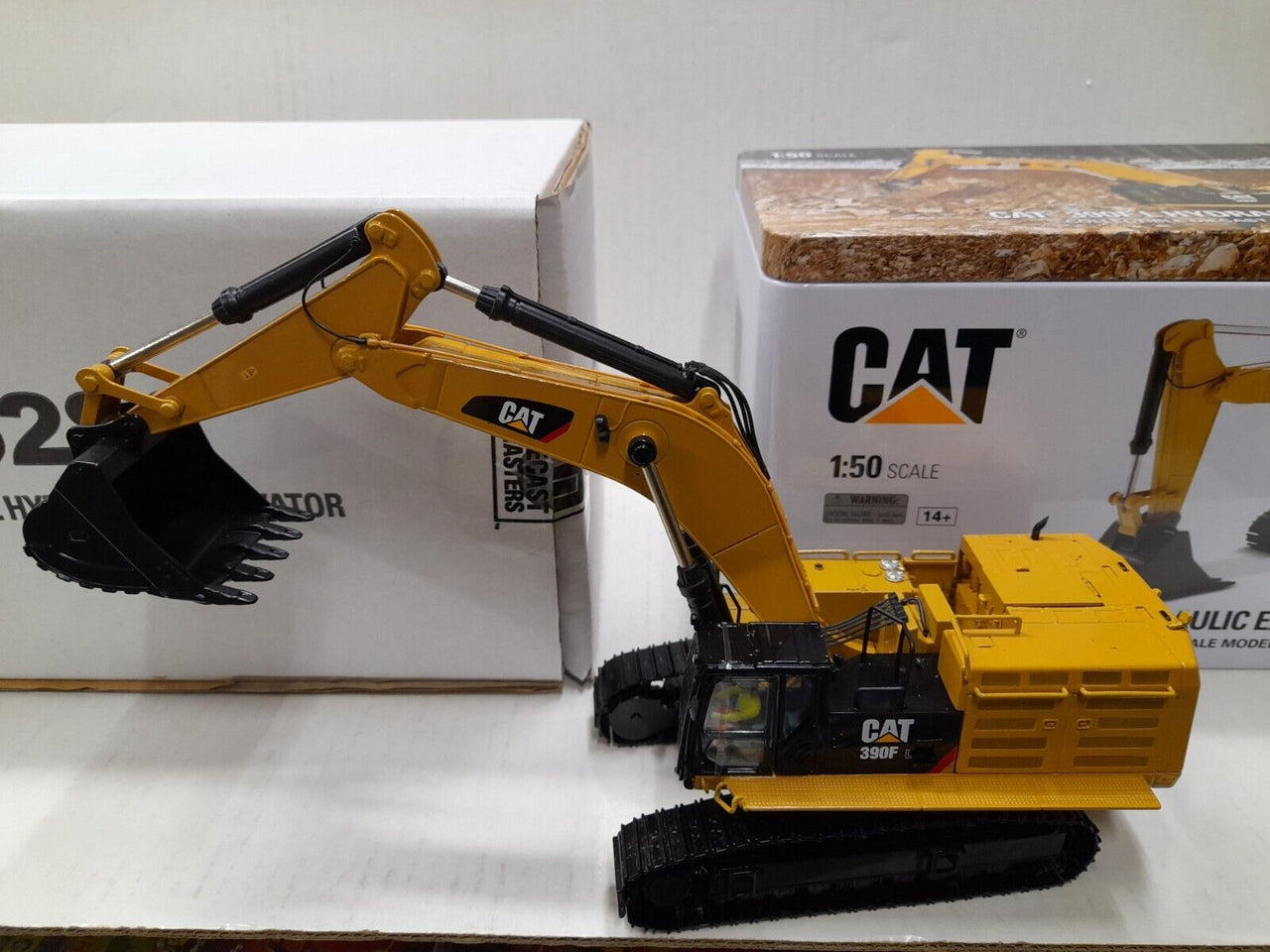 85284 Excavadora Hidráulica Caterpillar 390F L Escala 1:50