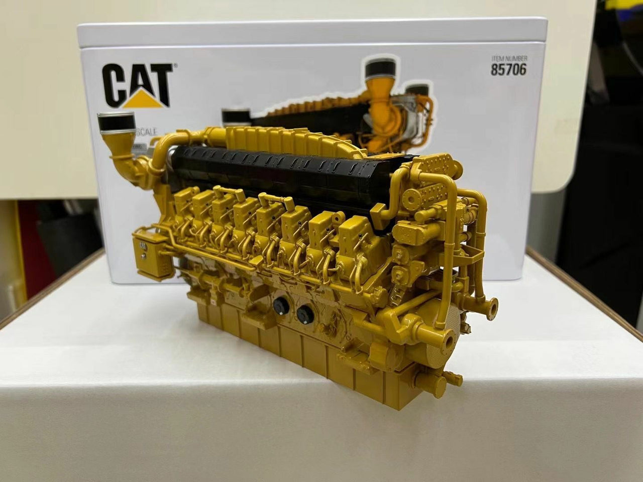 85706 Gas Engine Caterpillar G3616 A4 Scale 1:25