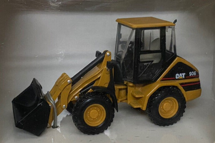 55125 Caterpillar 906 Wheel Loader 1:50 Scale (Discontinued Model)
