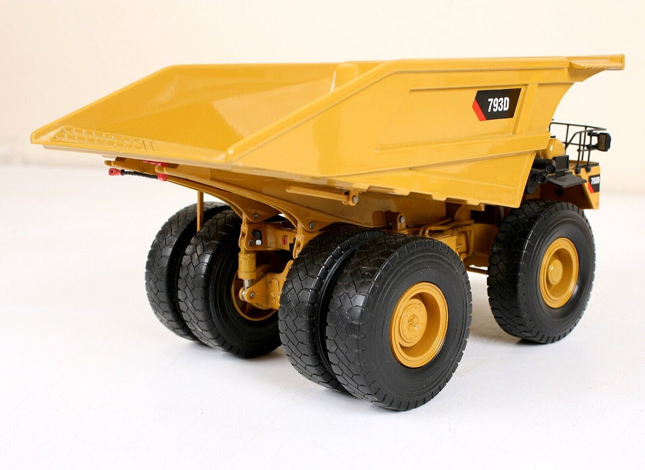 55174 Caterpillar 793D Mining Truck 1:50 Scale (Discontinued Model)