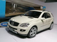 Thumbnail for 18006W Mercedes - Benz ML350 Escala 1:18 (Welly)